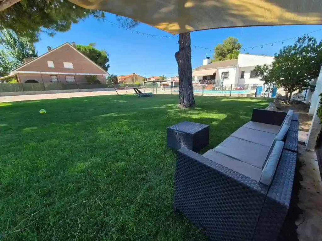 Jardín privado casa rural cerca de Madrid