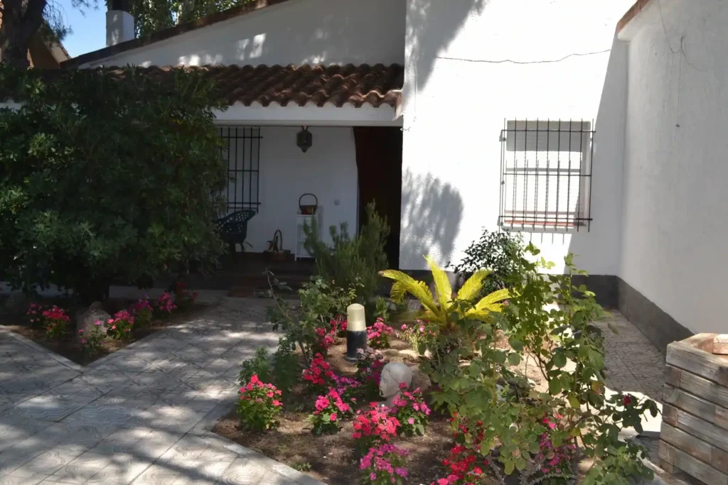 casa rural con jardin